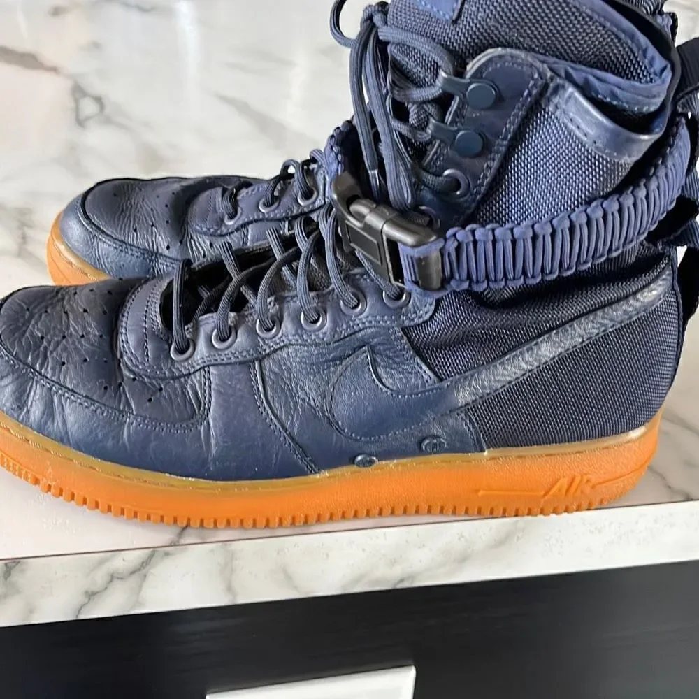 Nike Men's SF Air Force 1 High Size 10